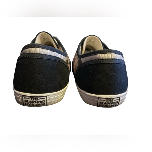 Elvis Presley Bradford Exchange Women's Black Canvas Sneakers - Picture 4 of 4